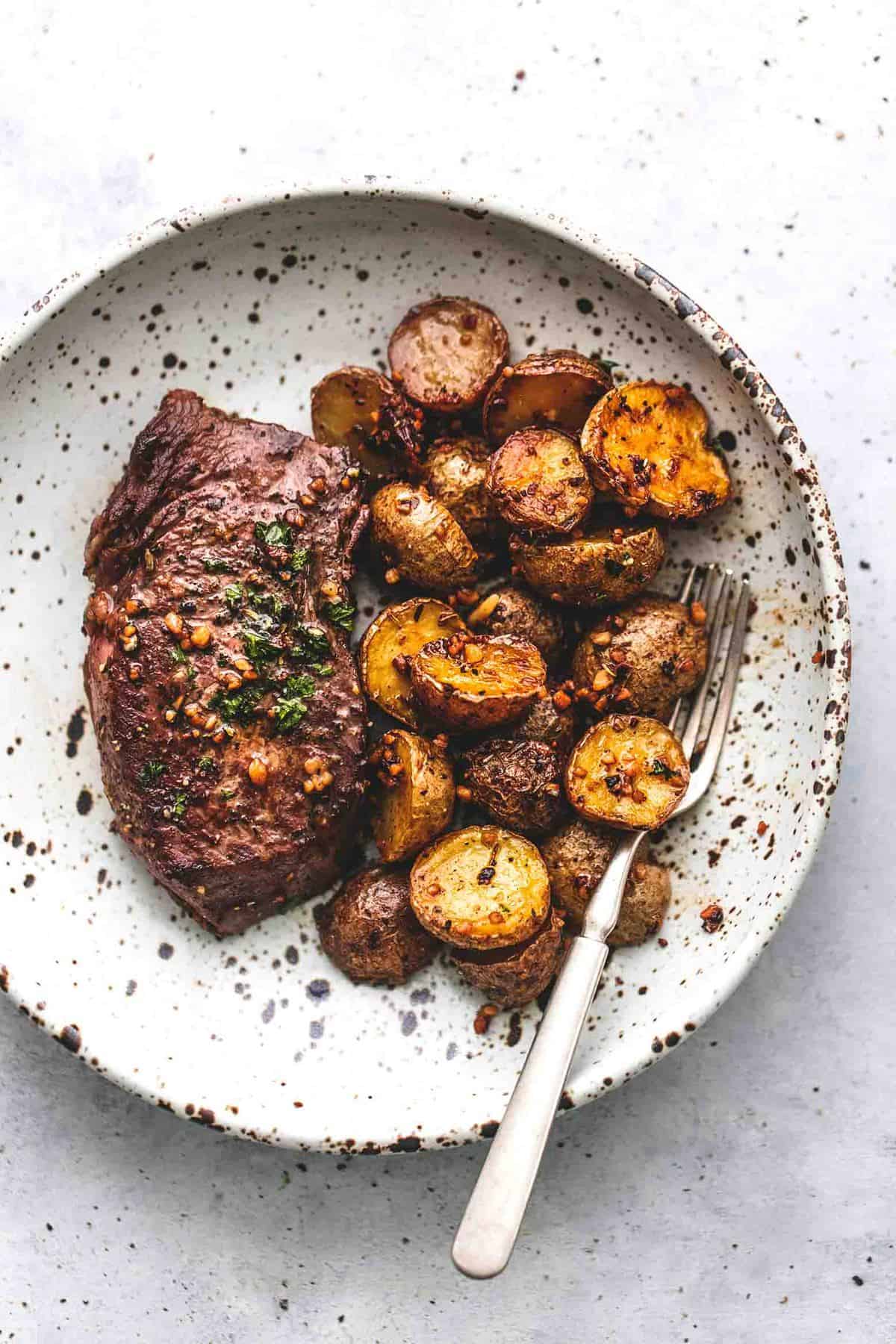 Pan Seared Steak Recipe - Primavera Kitchen