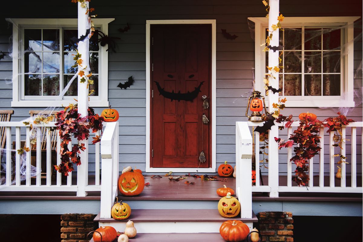 the-ultimate-guide-to-halloween-decorations-for-every-budget