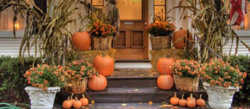 ways-to-decorate-your-porch-this-october