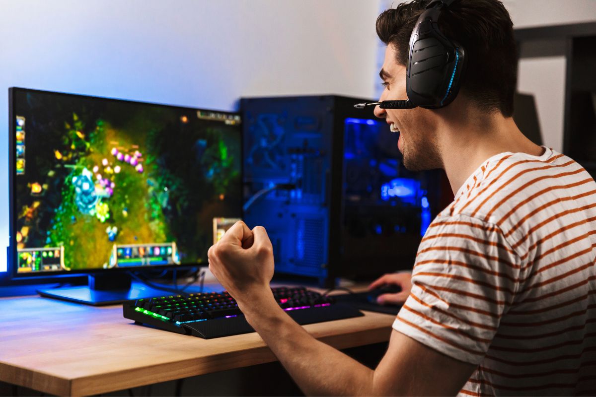 how-to-turn-your-gaming-passion-into-profit