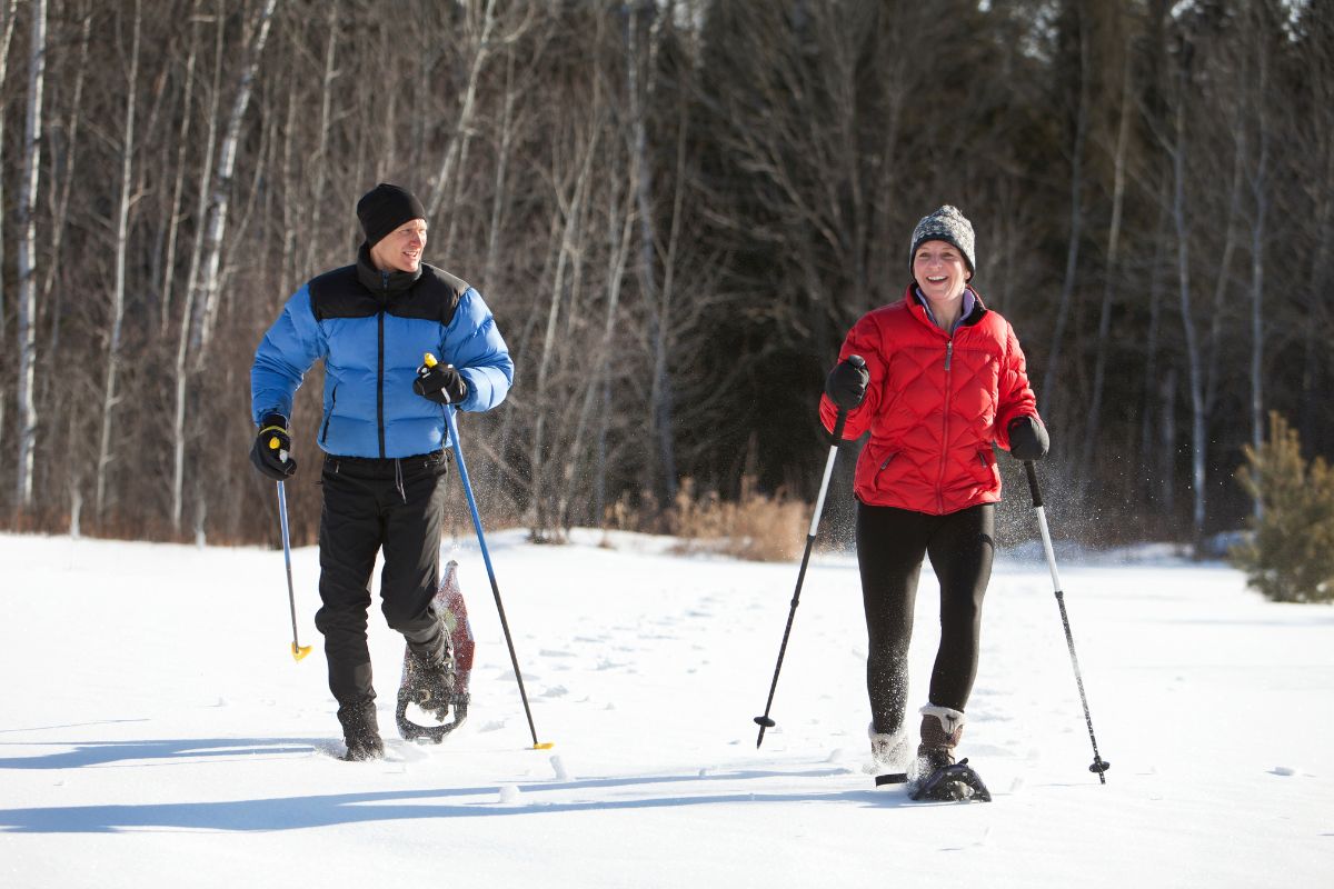 snowshoeing-for-health-how-cold-weather-activities-benefit-fitness