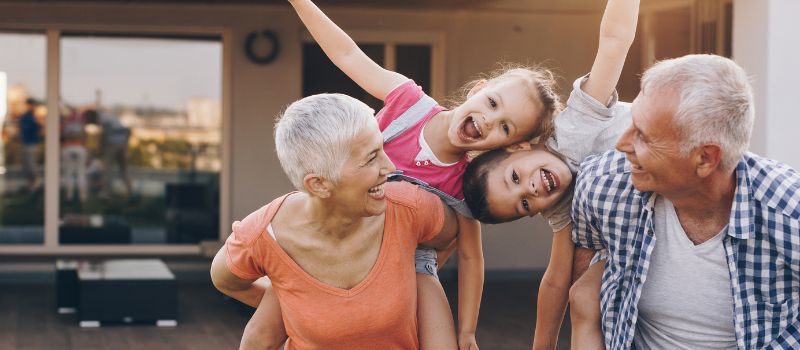 5-fun-activities-grandparents-and-grandkids-can-enjoy-together