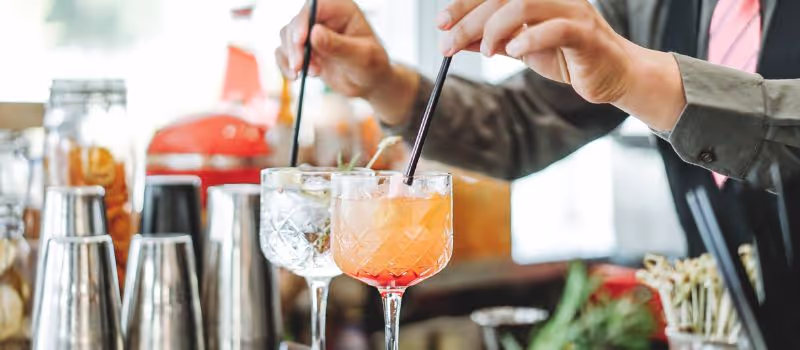 bartending-at-home-5-dos-and-donts-this-holiday-season