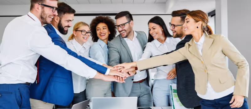 high-five-5-creative-ways-to-celebrate-your-work-teams-achievements