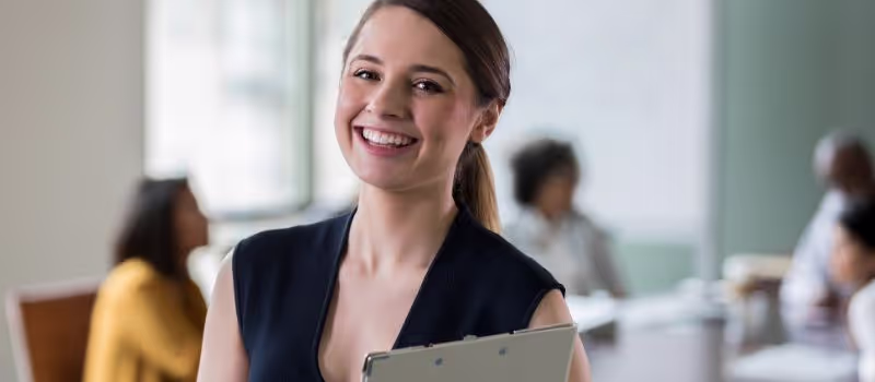 the-ultimate-sidekick-5-essential-qualities-to-look-for-in-an-assistant