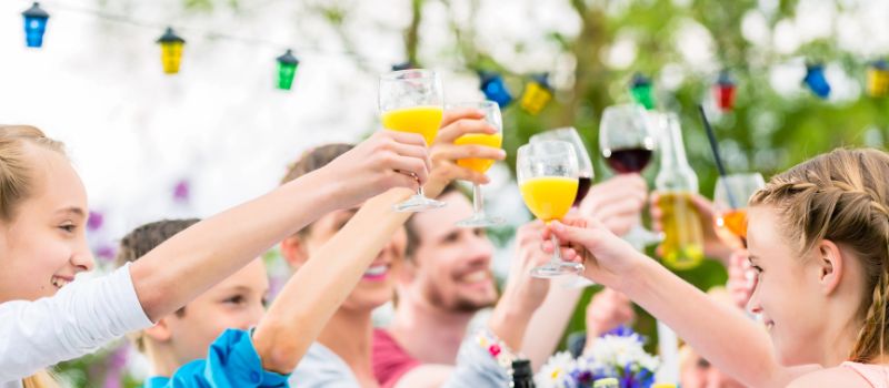 5-ways-to-win-over-your-neighbors-and-become-the-most-popular-person-on-the-block